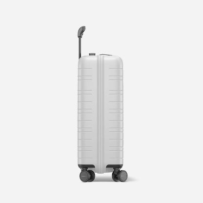 H5 Air Cabin Luggage | 33L Horizn Studios