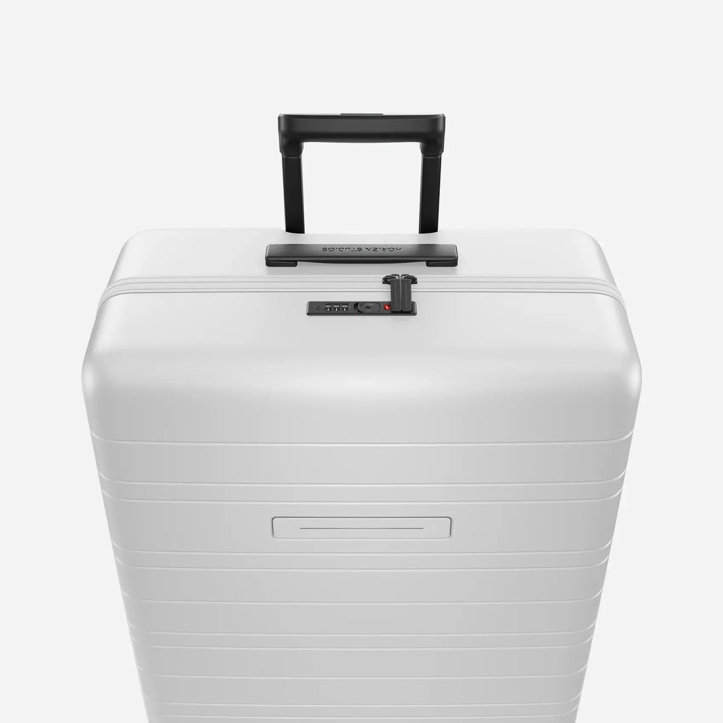 H7 Air Check-In Luggage | 88L Horizn Studios